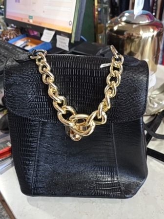 BLACK DIVINA FIRENZE LEATHER BACKPACK CONVERTIBLE BAG