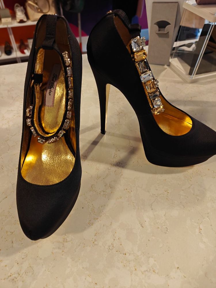 TED BAKER Heels