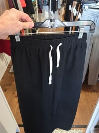 BLACK BTQ JOGGERS