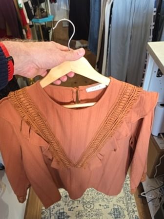 RUST LEELIN LONG SLEEVE TOP