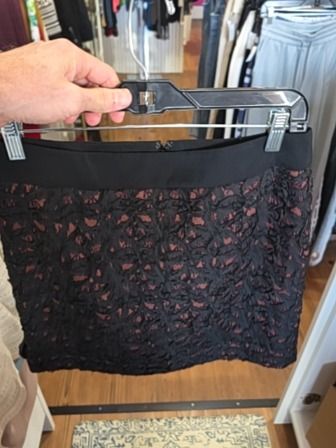 BLACK ME-SENSE SKIRT