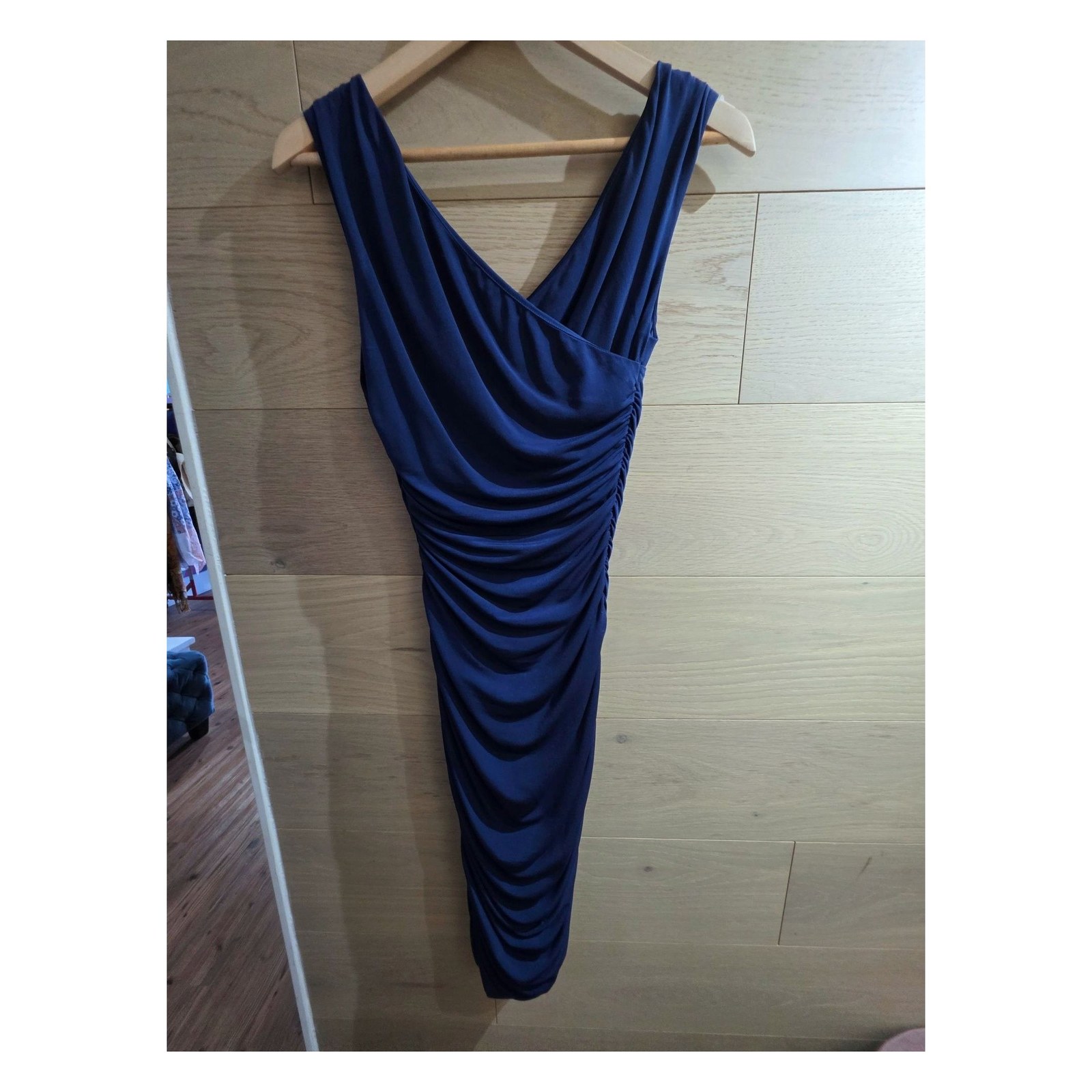 EXPRESS SLEEVELESS RUCHED V-NECK DRESS